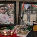 گزارش تصویری دیدار استاندار خوزستان با خانواده شهید سعید کریمی از شهدای حمله تروریستی ۳۱ شهریور