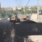 با دستور شهردار مسجدسلیمان، عملیات زیر سازی و روکش آسفالت بخشی از معابر محله دره اشکفت انجام شد