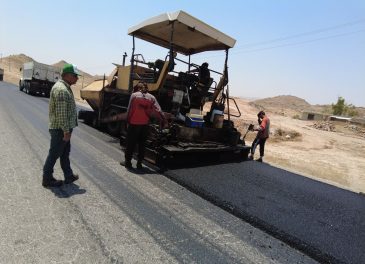آغاز عملیات بهسازی و آسفالت محور مسجدسلیمان- هفتکل حد فاصل پُل سی مایلی تا شهر هفتکل