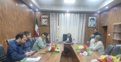 برگزاری جلسه کمیسیون خدمات شهری شورای شهر با حضور سرپرست شهرداری و مدیران حوزه خدمات