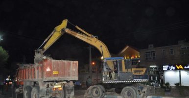 بهسازی معابر مسجدسلیمان در دستور کار مدیریت شهری؛ عملیات تعریض محور دره‌اشکفت به سرکوره‌ها آغاز شد
