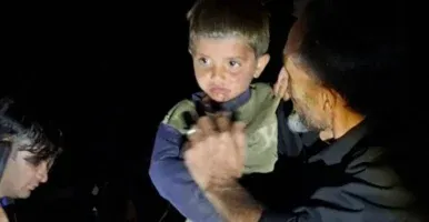 پایان خوشِ عملیات جستجو پس از ۱۲ ساعت، کودک مفقود شده اندیکایی به آغوش خانواده بازگشت
